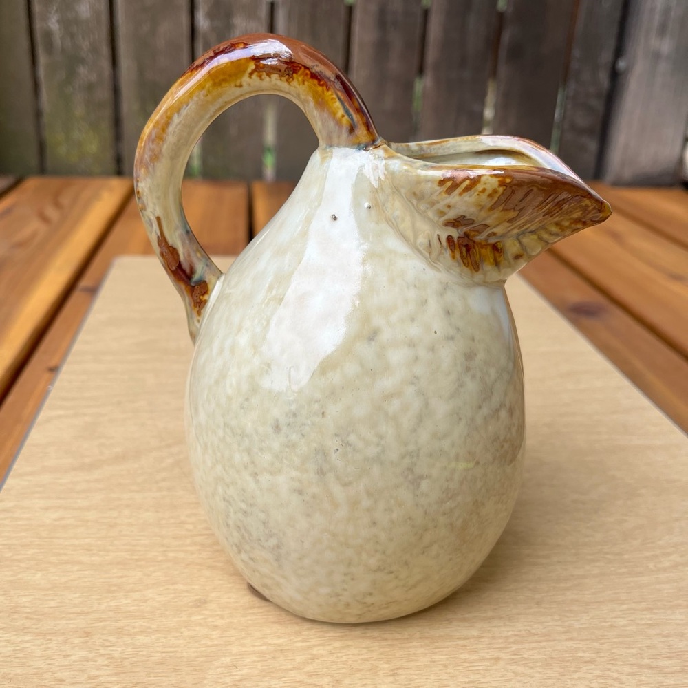 Vintage Studio Ceramic Pottery Leaf Pitcher 22 Oz